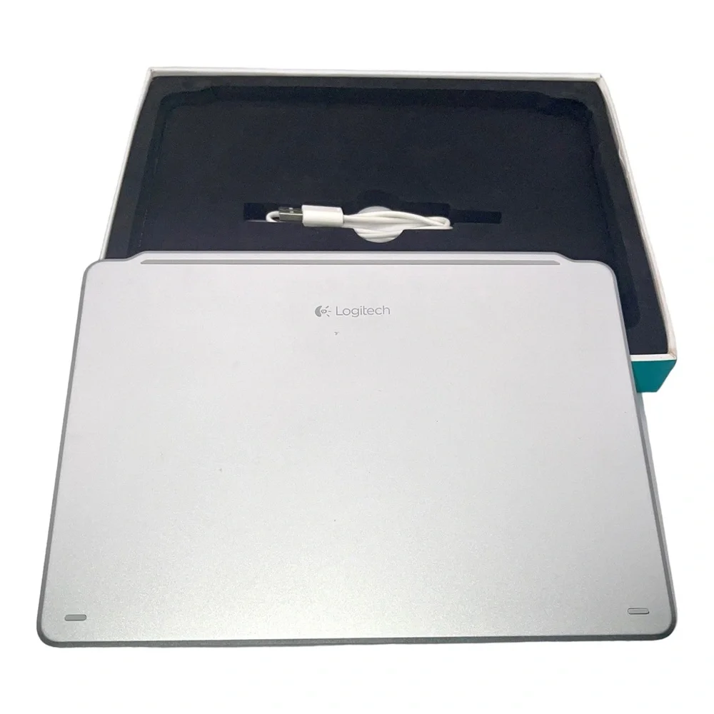 Logitech Magnetic Ultrathin Bluetooth Keyboard Cover Case for iPad Air 1st Gen